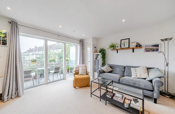 Kingston Road, Raynes Park, London, SW20 - Kinleigh Folkard & Hayward