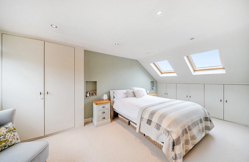 Kingston Road, London, SW20 - Kinleigh Folkard & Hayward