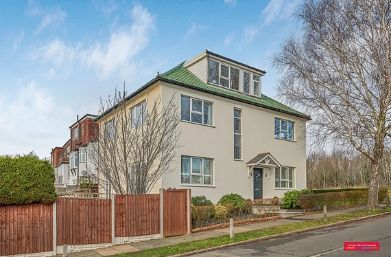 Parkway, Raynes Park, London, SW20 - Kinleigh Folkard & Hayward