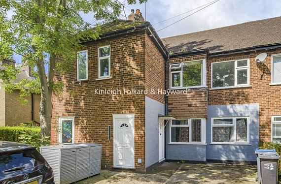 Barnscroft, London, SW20 - Kinleigh Folkard & Hayward