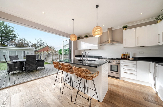 Buckleigh Avenue, Raynes Park, London, SW20 - Kinleigh Folkard & Hayward