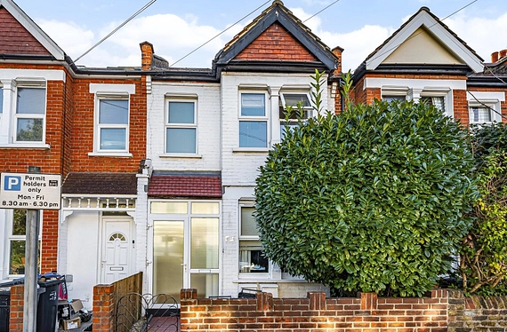 Clifton Park Avenue, London, SW20 - Kinleigh Folkard & Hayward