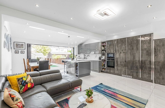 Oakway, London, SW20 - Kinleigh Folkard & Hayward