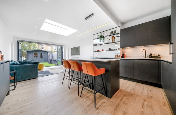 Vernon Avenue, Raynes Park, London, SW20 - Kinleigh Folkard & Hayward