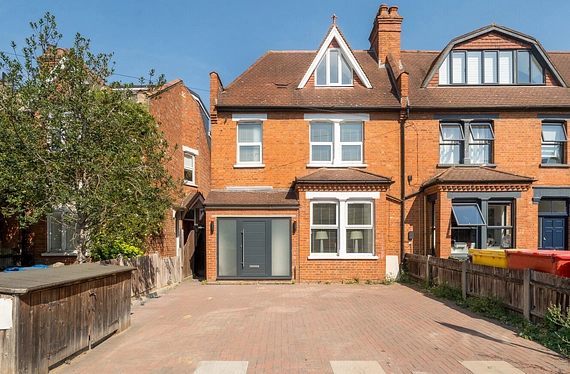 Durham Road, Raynes Park, London, SW20 - Kinleigh Folkard & Hayward