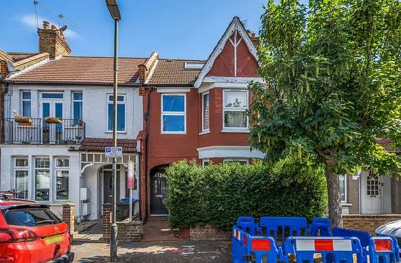 Oxford Avenue, Raynes Park, London, SW20 - Kinleigh Folkard & Hayward