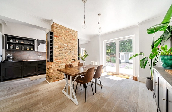 Southdown Road, Raynes Park, London, SW20 - Kinleigh Folkard & Hayward