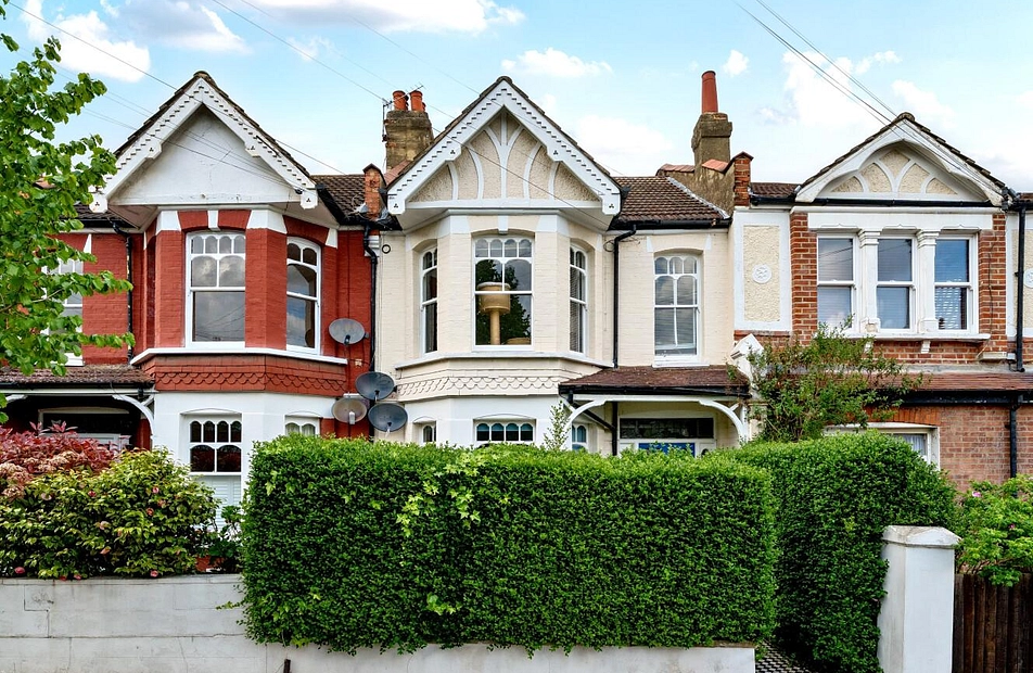 Revelstoke Road, Southfields, London, SW18 - Kinleigh Folkard & Hayward