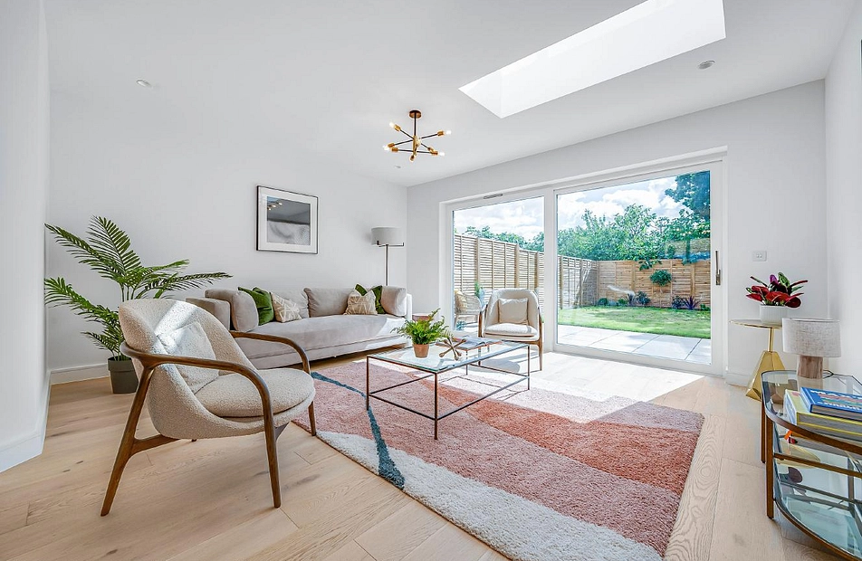 Melrose Mews, London, N14 - Kinleigh Folkard & Hayward