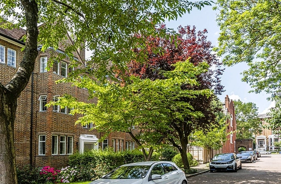 Tudor Close, Belsize Park, London, NW3 - Kinleigh Folkard & Hayward