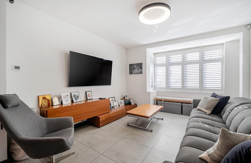 Gracefield Gardens, Streatham, London, SW16 - Kinleigh Folkard & Hayward