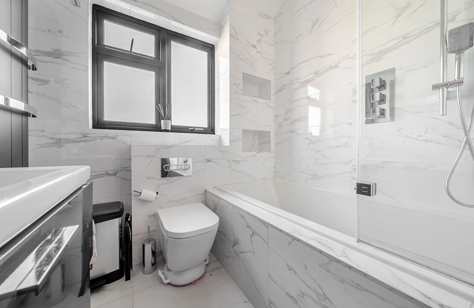 Gracefield Gardens, Streatham, London, SW16 - Kinleigh Folkard & Hayward