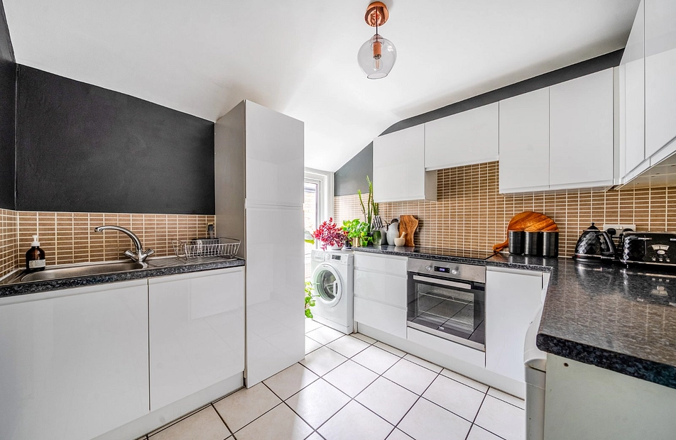 Fernwood Avenue, Streatham, London, SW16 - Kinleigh Folkard & Hayward