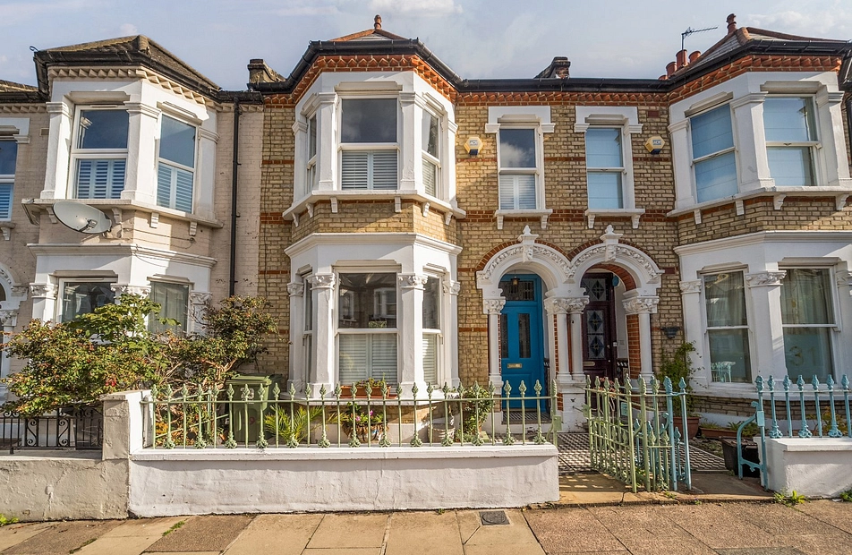 Holmewood Road, Brixton Hill, London, SW2 - Kinleigh Folkard & Hayward