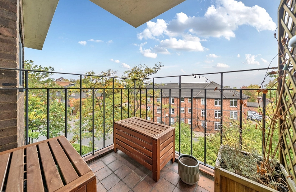 Leigham Court Road, Streatham, London, SW16 - Kinleigh Folkard & Hayward