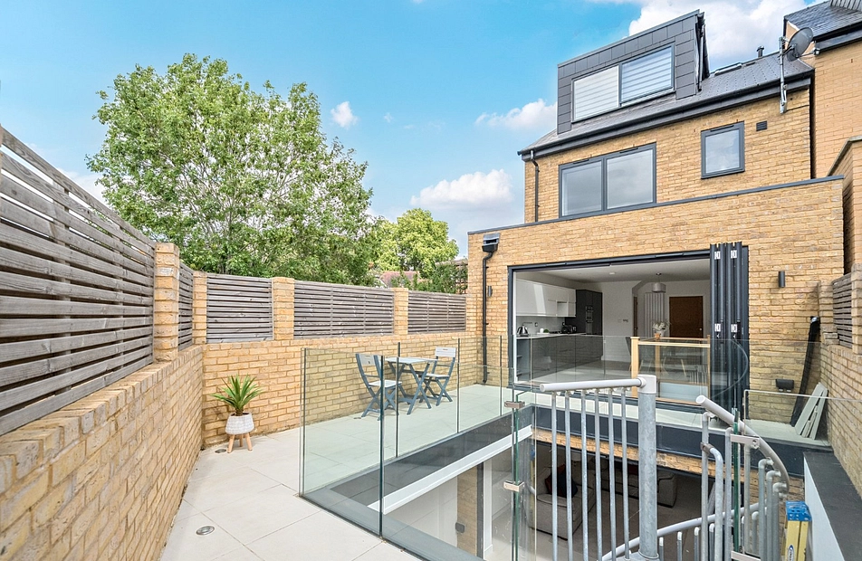 Hill House Road, London, SW16 - Kinleigh Folkard & Hayward