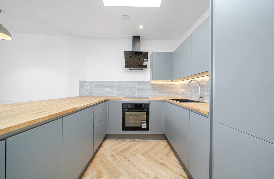 Lansdowne Hill, Norwood, London, SE27 - Kinleigh Folkard & Hayward