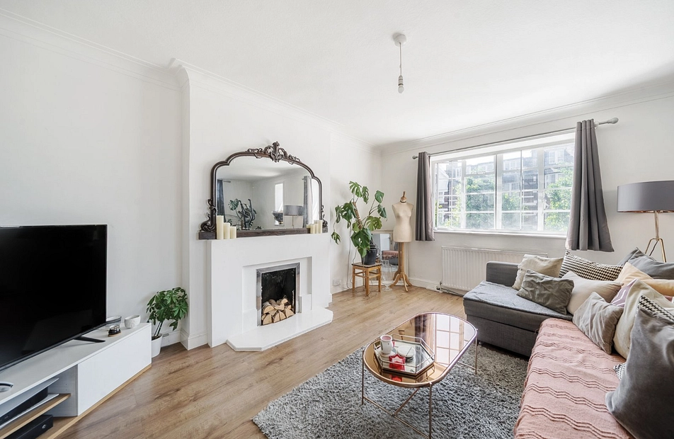 The High, Streatham, London, SW16 - Kinleigh Folkard & Hayward