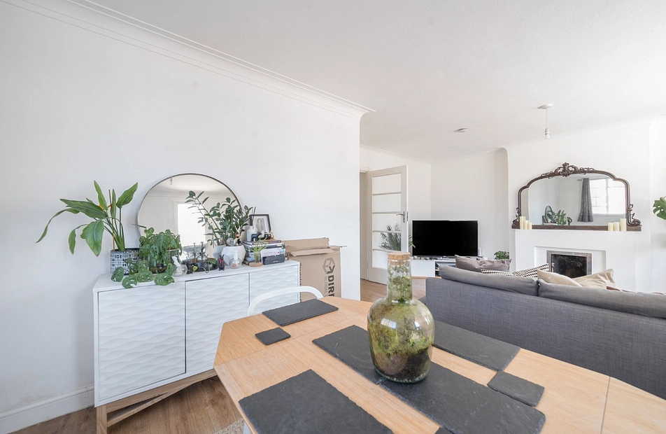 The High, Streatham, London, SW16 - Kinleigh Folkard & Hayward