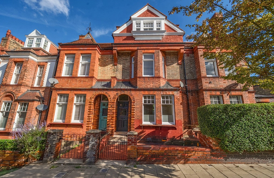 Amesbury Avenue, Streatham Hill, London, SW2 - Kinleigh Folkard & Hayward