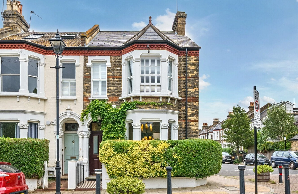 Holmewood Gardens, Brixton Hill, London, SW2 - Kinleigh Folkard & Hayward