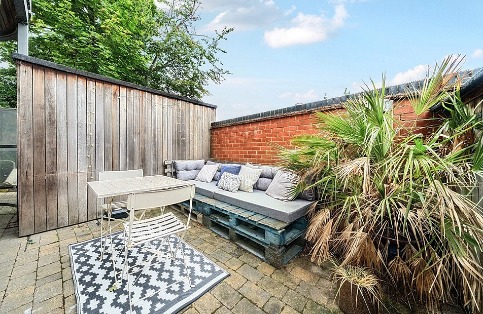 Kangley Bridge Road, London, SE26 - Kinleigh Folkard & Hayward