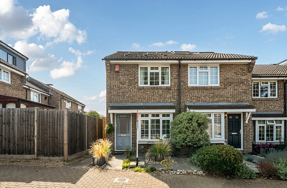 College Gardens, Tooting, London, SW17 - Kinleigh Folkard & Hayward