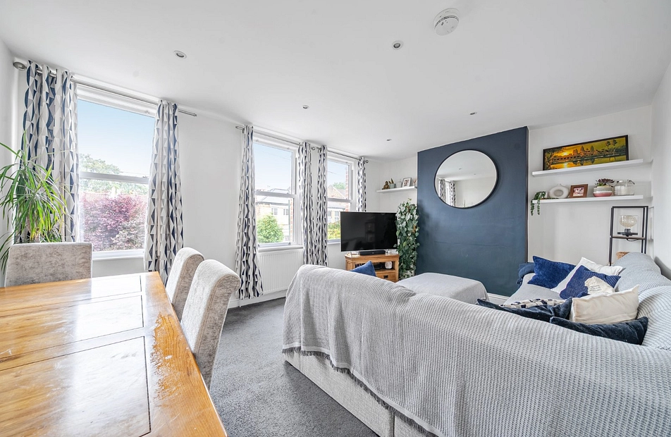 Robinson Road, Colliers Wood, London, SW17 - Kinleigh Folkard & Hayward