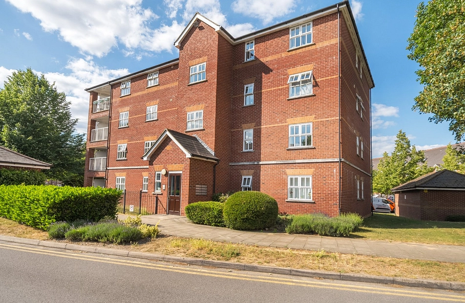 Macmillan Way, London, SW17 - Kinleigh Folkard & Hayward