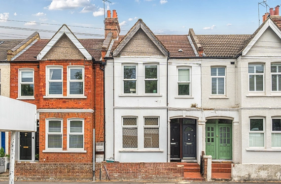 Byegrove Road, Colliers Wood, London, SW19 - Kinleigh Folkard & Hayward