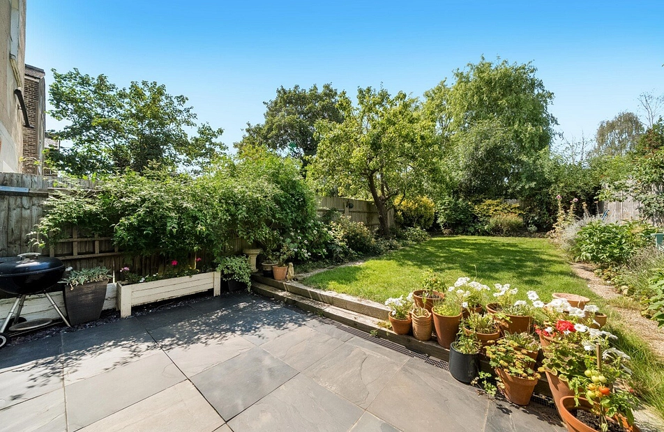 Thurlestone Road, London, SE27 - Kinleigh Folkard & Hayward