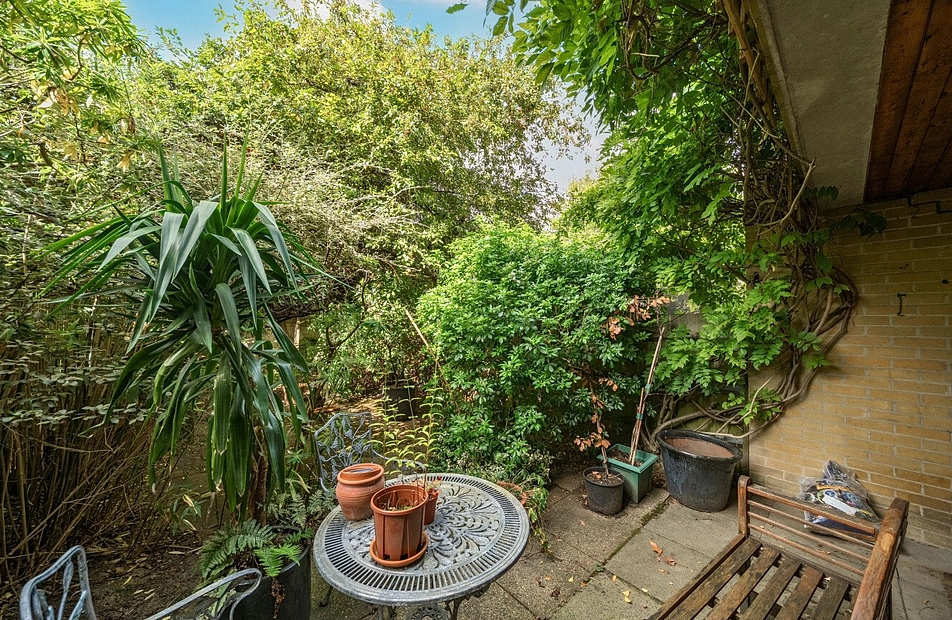 Ardshiel Close, Putney, London, SW15 - Kinleigh Folkard & Hayward