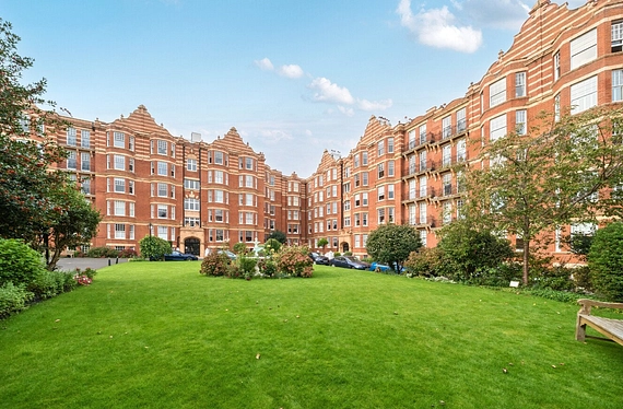 Lower Richmond Road, London, SW15 - Kinleigh Folkard & Hayward