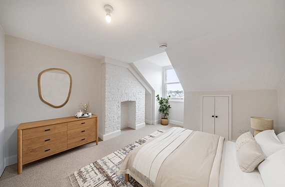 Lower Richmond Road, Putney, London, SW15 - Kinleigh Folkard & Hayward