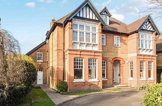 Upper Richmond Road, London, SW15 - Kinleigh Folkard & Hayward