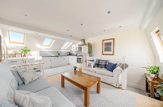 Lower Richmond Road, Putney, SW15 - Kinleigh Folkard & Hayward