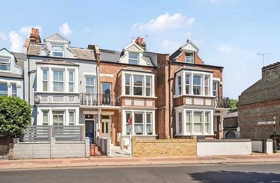 Lower Richmond Road, Putney, London, SW15 - Kinleigh Folkard & Hayward
