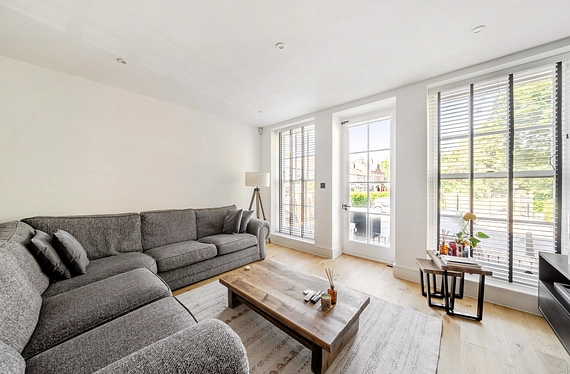 Lower Richmond Road, Putney, SW15 - Kinleigh Folkard & Hayward