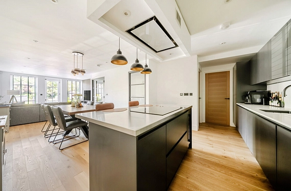 Lower Richmond Road, London, SW15 - Kinleigh Folkard & Hayward