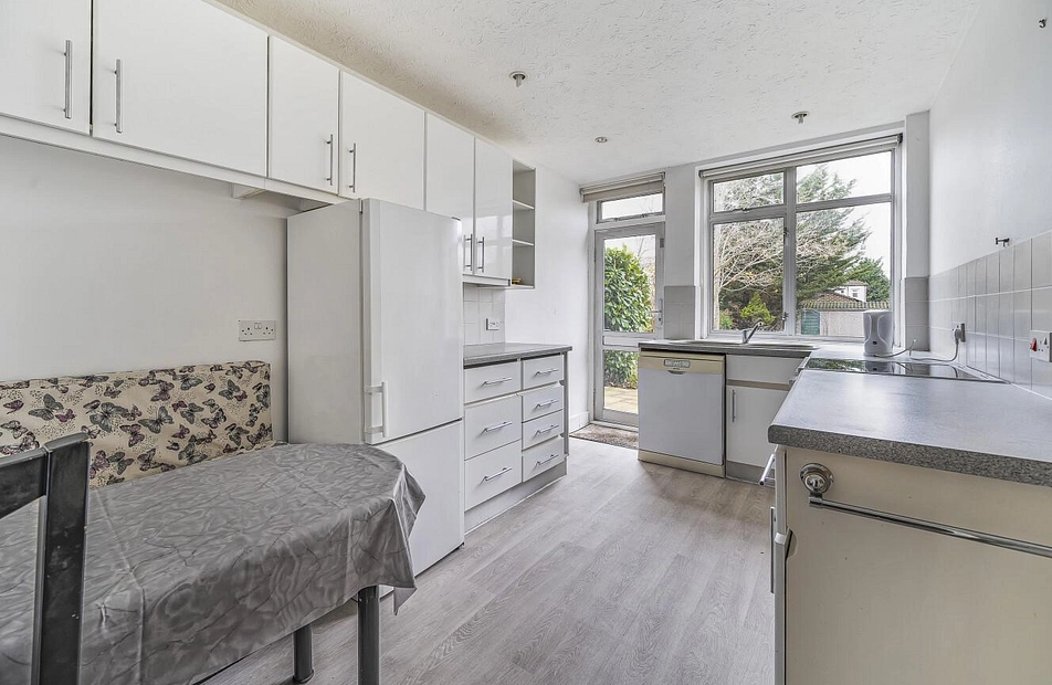 Spring Park Avenue, Croydon, Surrey, CR0 - Kinleigh Folkard & Hayward