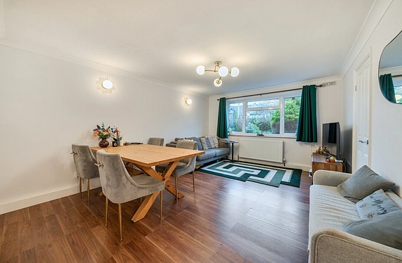 Hawes Lane, West Wickham, Kent, BR4 - Kinleigh Folkard & Hayward