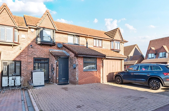 Cottongrass Close, Croydon, CR0 - Kinleigh Folkard & Hayward