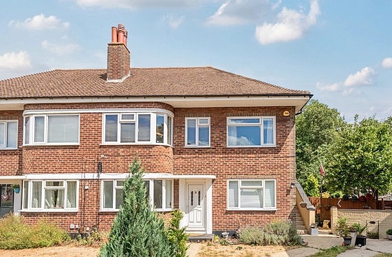 Rosslyn Close, West Wickham, BR4 - Kinleigh Folkard & Hayward