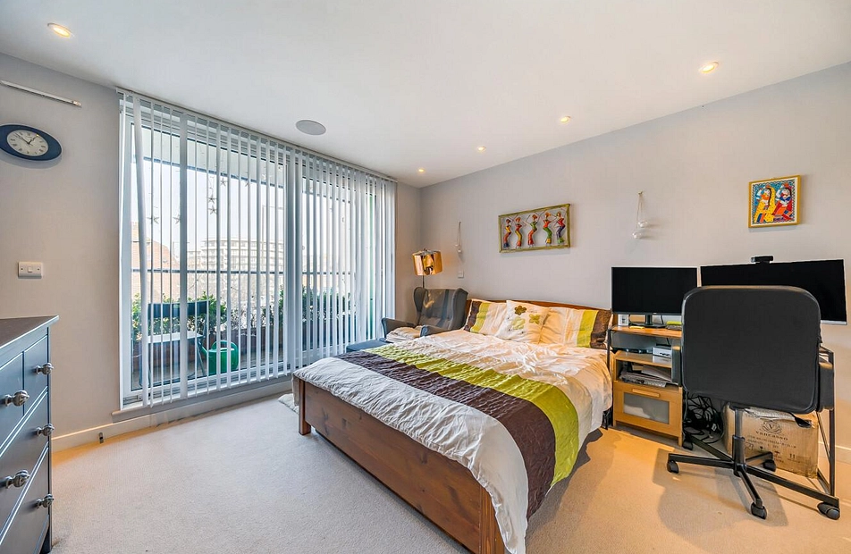 Haydon Park Road, Wimbledon, London, SW19 - Kinleigh Folkard & Hayward