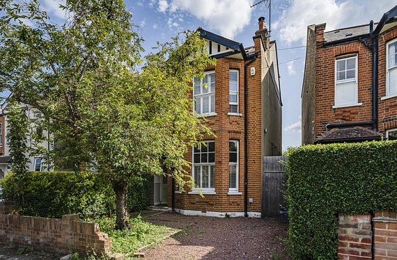 Haydon Park Road, Wimbledon, London, SW19 - Kinleigh Folkard & Hayward