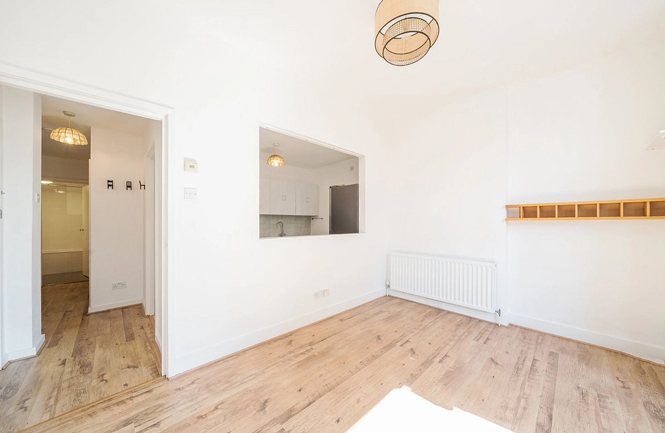 Queens Road, Wimbledon, London, SW19 - Kinleigh Folkard & Hayward