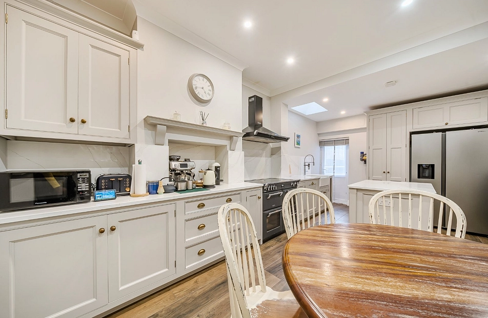 Cannon Hill Lane, London, SW20 - Kinleigh Folkard & Hayward