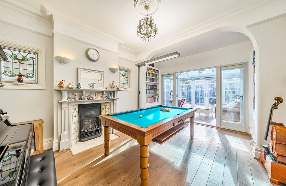 Cannon Hill Lane, London, SW20 - Kinleigh Folkard & Hayward