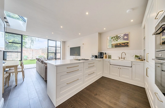 Garfield Road, Wimbledon, London, SW19 - Kinleigh Folkard & Hayward