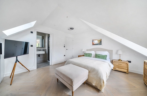 Durnsford Road, Wimbledon, London, SW19 - Kinleigh Folkard & Hayward